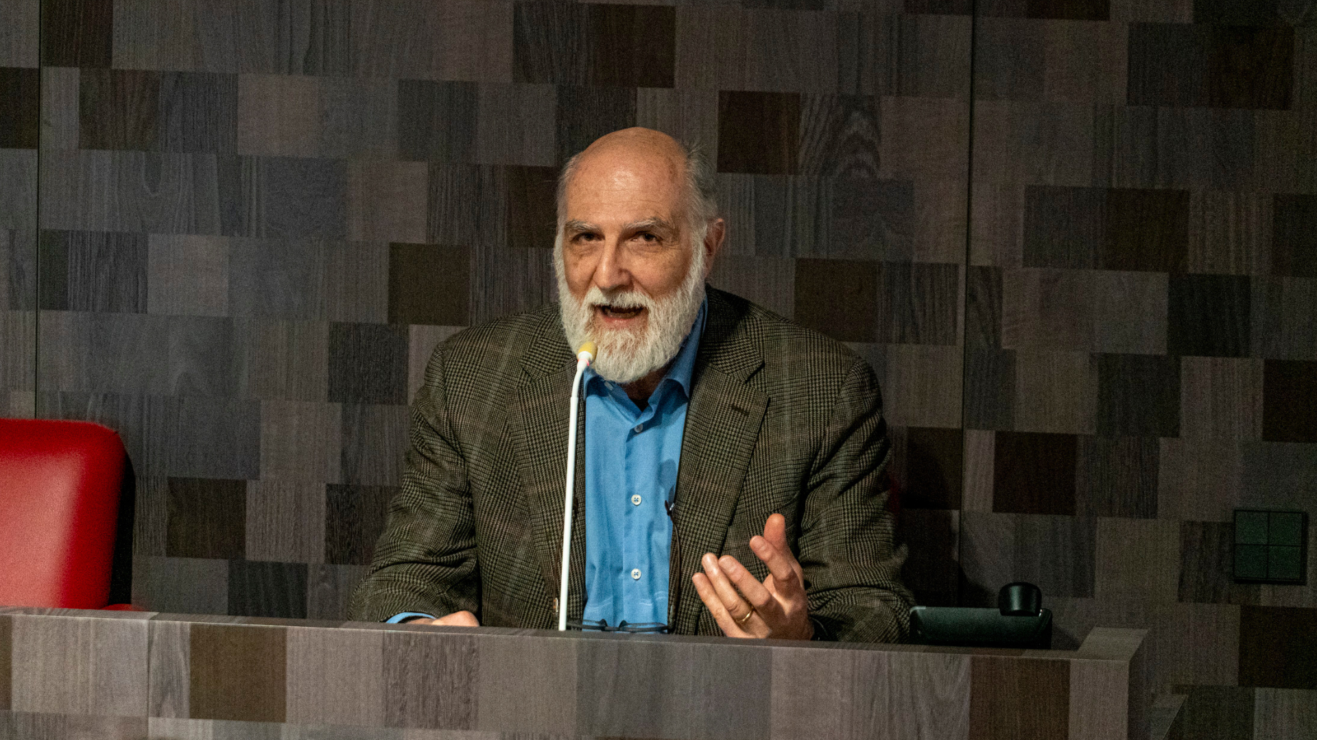 Razionalizzazione delle attività di controllo dei parassiti nelle colture e negli allevamenti